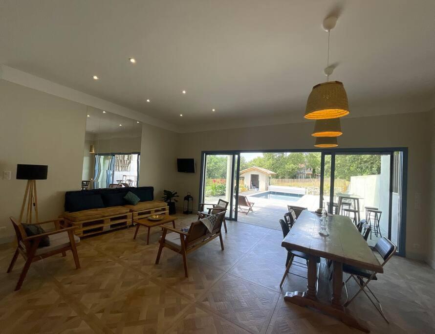 Le Pavillon D'Ete 4* - Elegant Et Lumineux Villa Saint Alban Auriolles Buitenkant foto